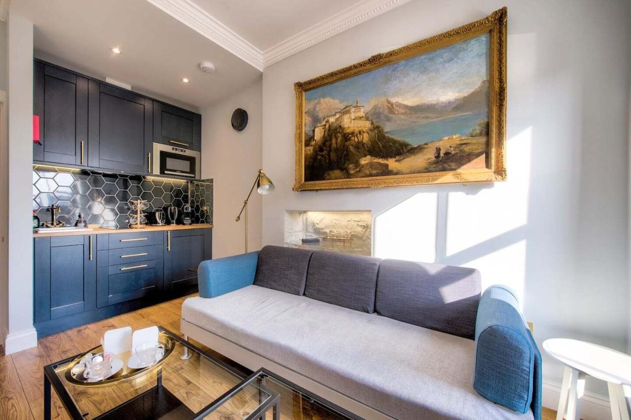 Upper Bow - Luxurious, Modern 1Br Apartment Near Castle เอดินบะระ ภายนอก รูปภาพ